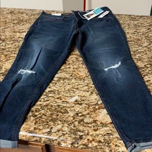 Size 10 Old Navy boyfriend skinny jeans